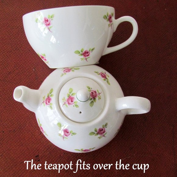 TEA FOR ONE, LANE END POTTERY TEAPOT w CUP UNDERNEATH, PINK ROSES, ENGLAND - Picture 3 of 6